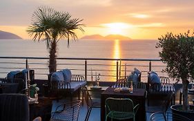 Thea Hotel